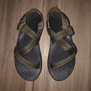 Men’s Chaco sandals sz 10 M
